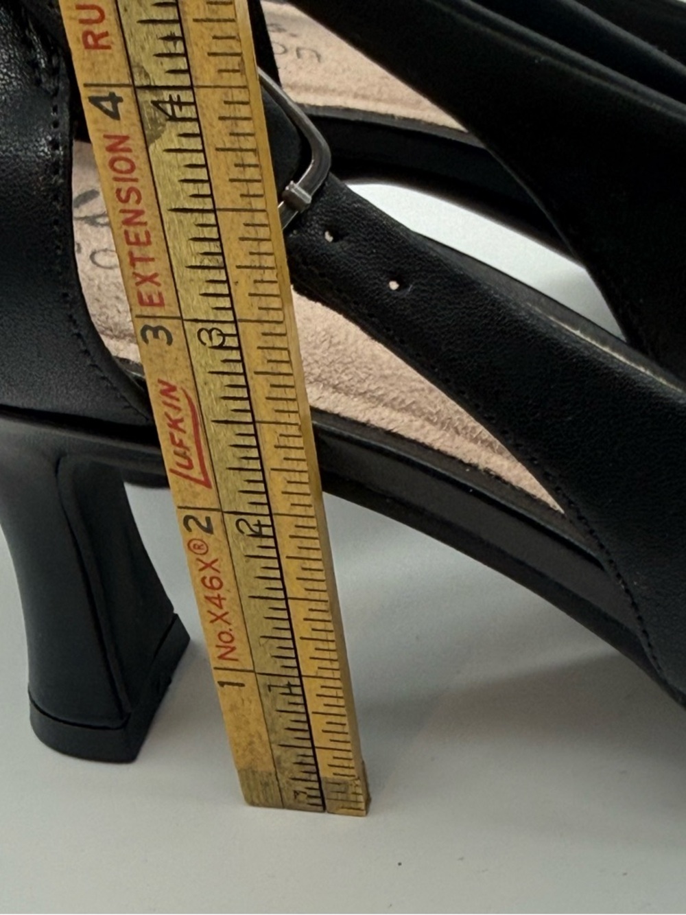 Clarks Kataleyna Rae Black Leather Pointed Toe Pumps - Size 8.5 - Picture 5 of 9